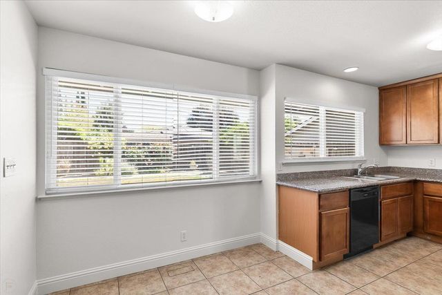 6116 Herndon Pl, Stockton, CA 95219