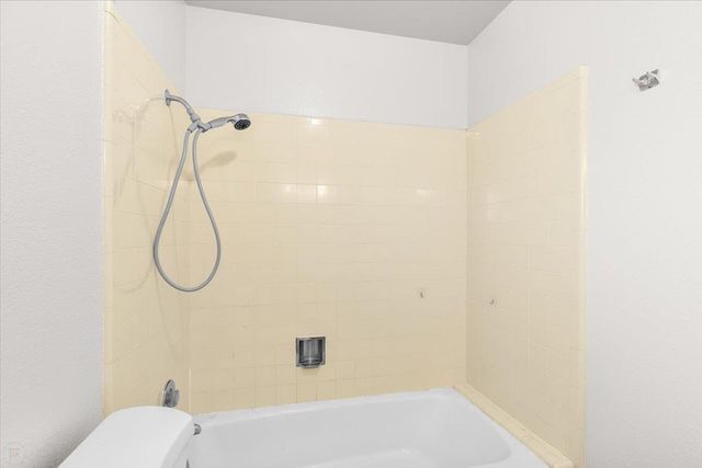 6116 Herndon Pl, Stockton, CA 95219