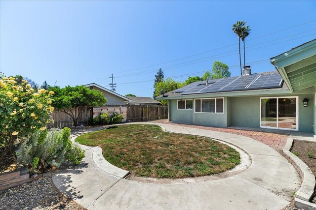 6116 Herndon Pl, Stockton, CA 95219