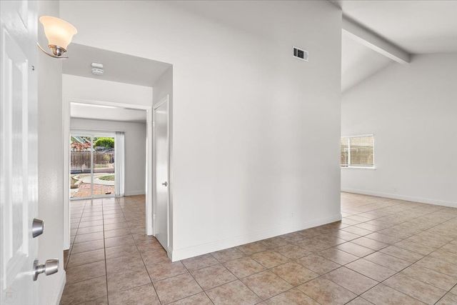 6116 Herndon Pl, Stockton, CA 95219