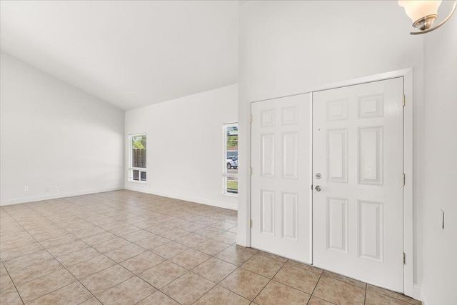 6116 Herndon Pl, Stockton, CA 95219