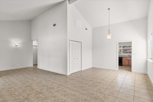 6116 Herndon Pl, Stockton, CA 95219