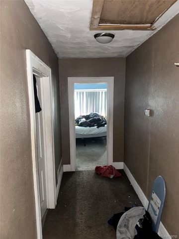 11060 Wilshire Drive, Detroit, MI 48213