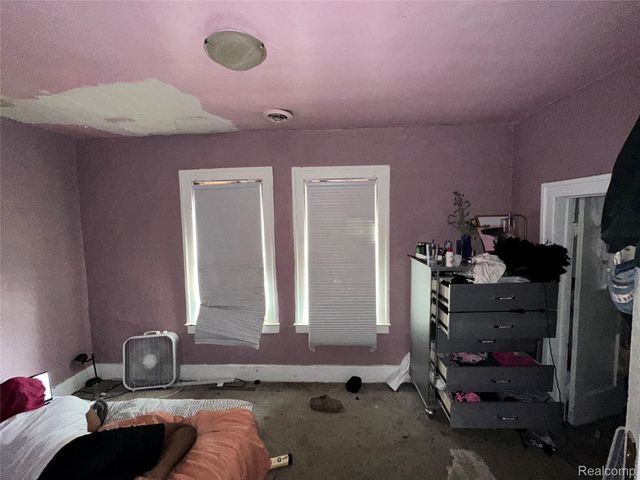 11060 Wilshire Drive, Detroit, MI 48213