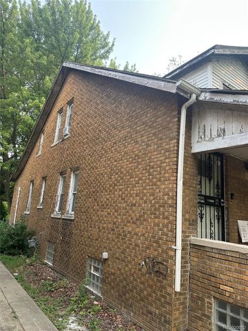 11060 Wilshire Drive, Detroit, MI 48213