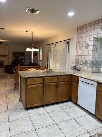 2215 OAK RNCH, San Antonio, TX 78259