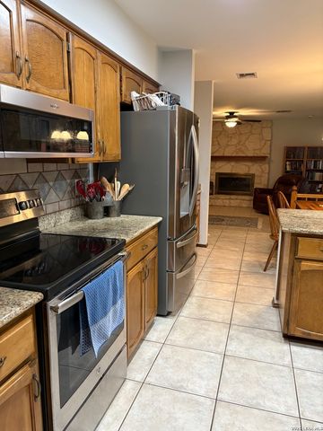 2215 OAK RNCH, San Antonio, TX 78259