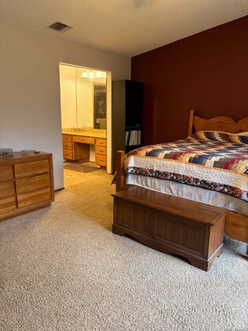 2215 OAK RNCH, San Antonio, TX 78259