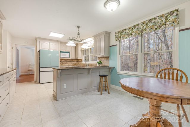 909 Woodland Forest Drive, Marvin, NC 28173