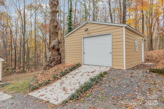 909 Woodland Forest Drive, Marvin, NC 28173