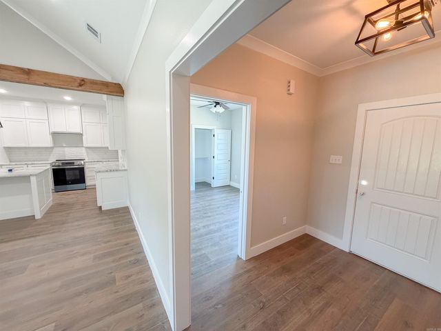 25 Jackson Loop, Ward, AR 72007