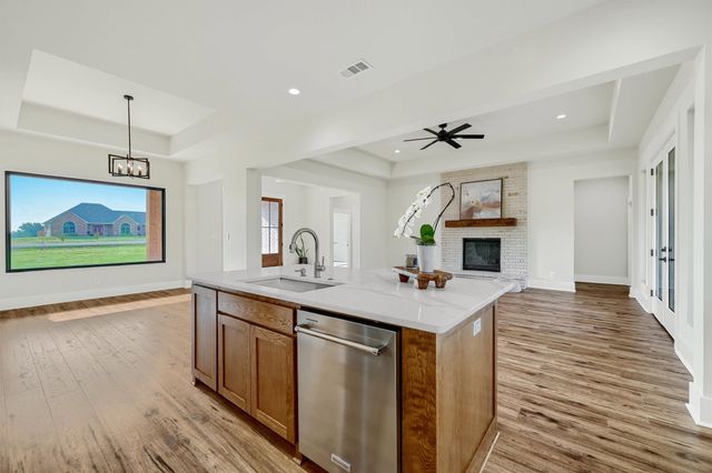 410 Shelby Trail, Bells, TX 75414