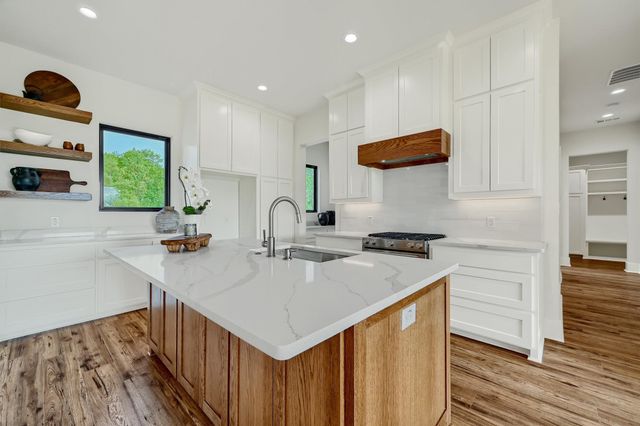 410 Shelby Trail, Bells, TX 75414