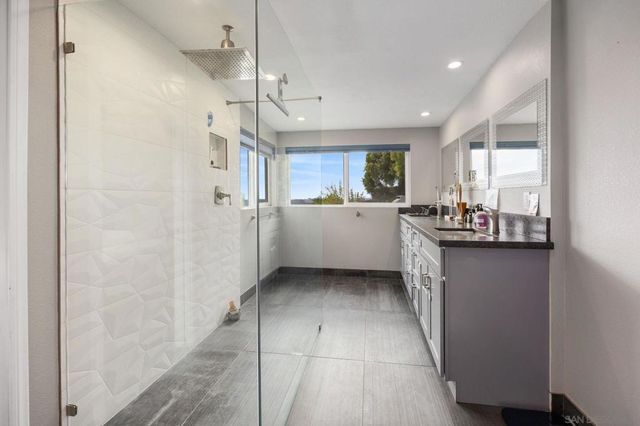 8358 Ridge Route Rd, San Diego, CA 92120