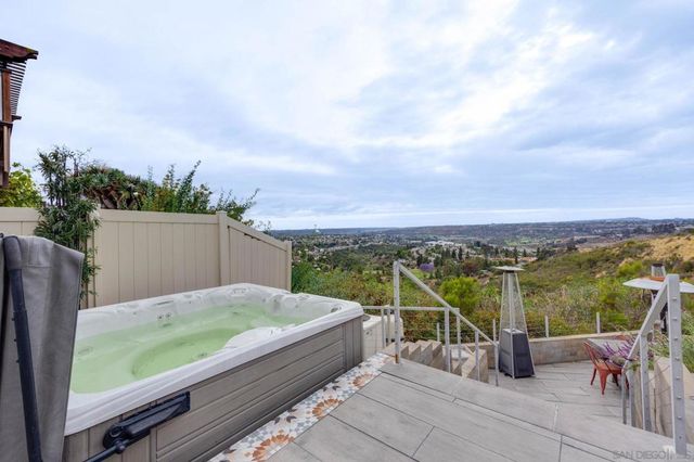 8358 Ridge Route Rd, San Diego, CA 92120