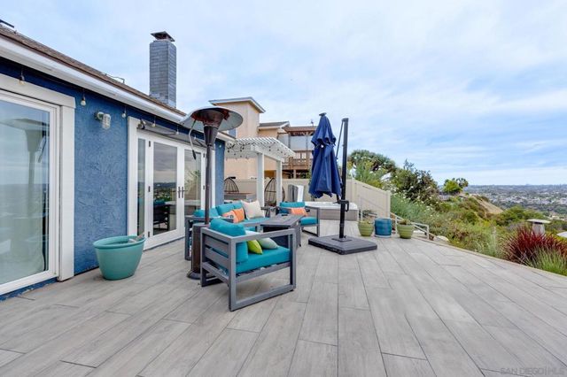 8358 Ridge Route Rd, San Diego, CA 92120