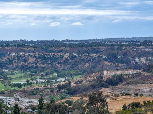8358 Ridge Route Rd, San Diego, CA 92120