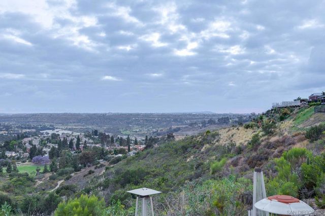 8358 Ridge Route Rd, San Diego, CA 92120