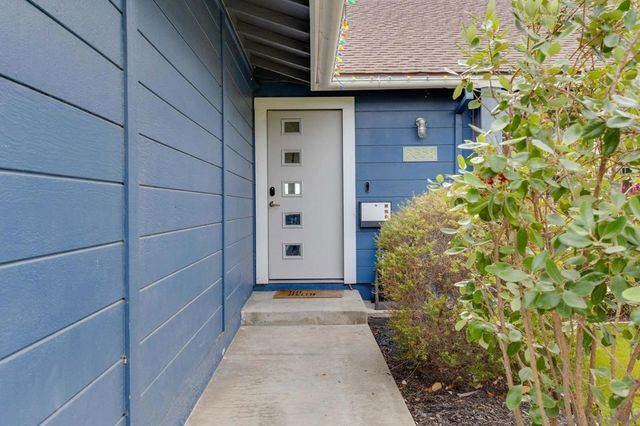 8358 Ridge Route Rd, San Diego, CA 92120