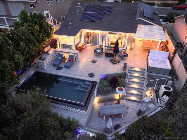 8358 Ridge Route Rd, San Diego, CA 92120