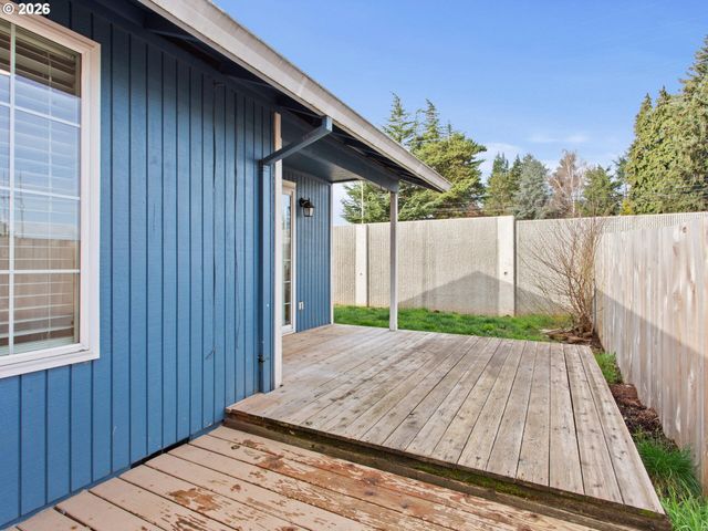 2297 Sw 218TH Dr, Beaverton, OR 97003