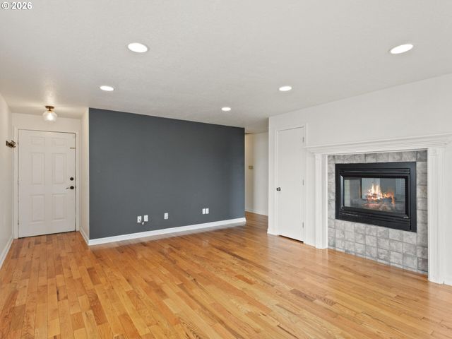 2297 Sw 218TH Dr, Beaverton, OR 97003