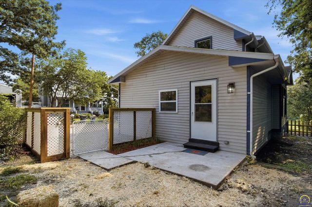 197 NW Hawthorne ST, Topeka, KS 66606
