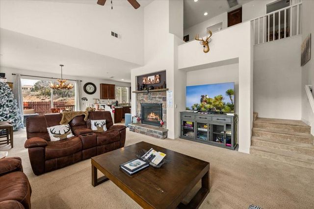 341 Maple Ridge Drive, Big Bear, CA 92314