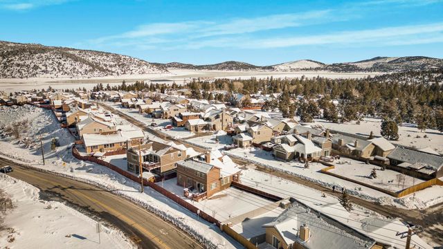 341 Maple Ridge Drive, Big Bear, CA 92314