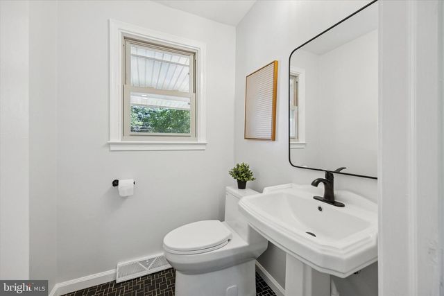 116 WAYNE DR, Cinnaminson, NJ 08077