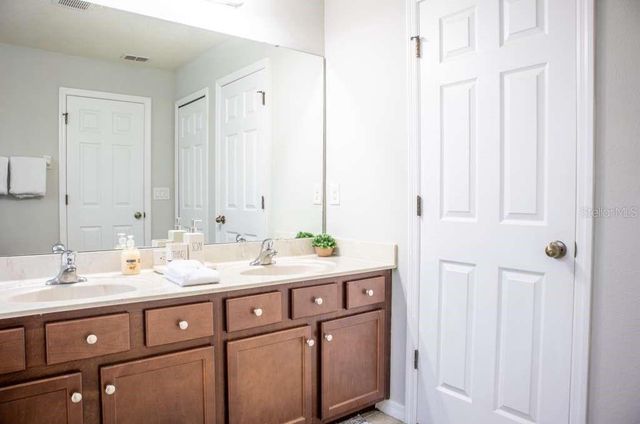 210 LAS FUENTES DRIVE, Kissimmee, FL 34746