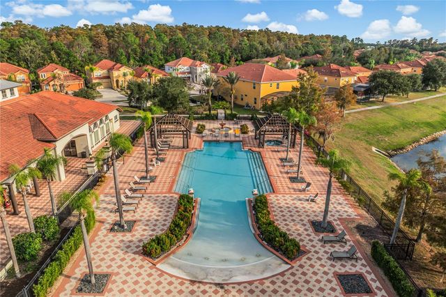 210 LAS FUENTES DRIVE, Kissimmee, FL 34746