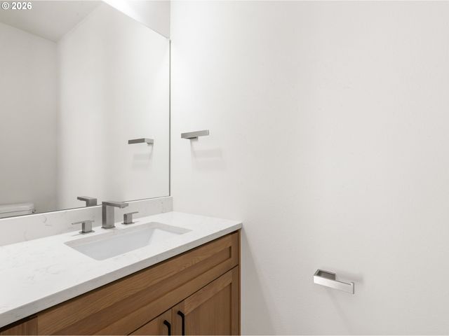 5870 N MISSOURI Ave, Portland, OR 97217