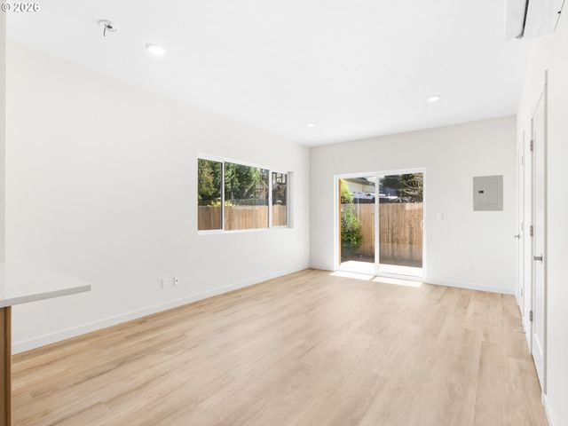 5870 N MISSOURI Ave, Portland, OR 97217