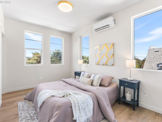 5870 N MISSOURI Ave, Portland, OR 97217