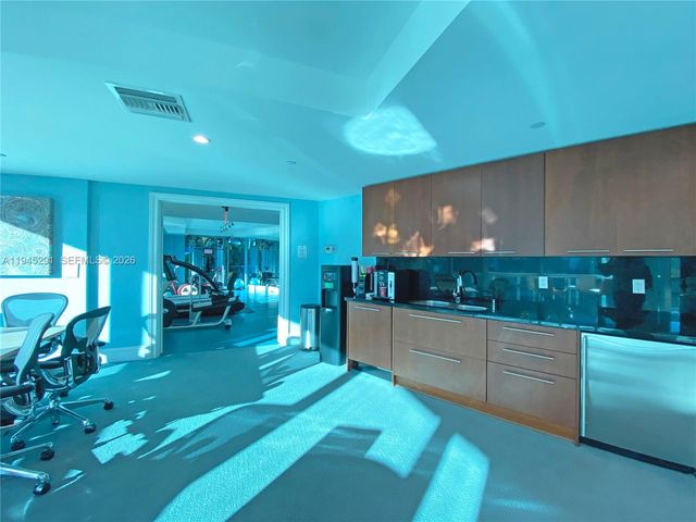 1200 Holiday Dr 308, Fort Lauderdale, FL 33316