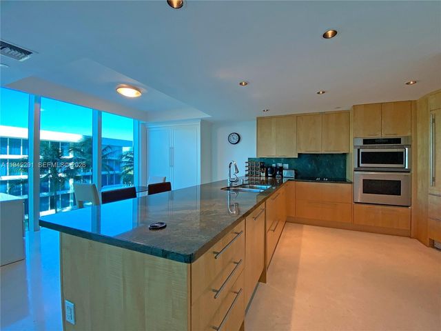 1200 Holiday Dr 308, Fort Lauderdale, FL 33316