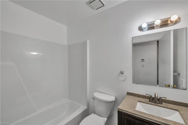 5564 Lynbrook LNDG, Virginia Beach, VA 23462