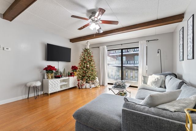 80 N Warren St 2D, Woburn, MA 01801