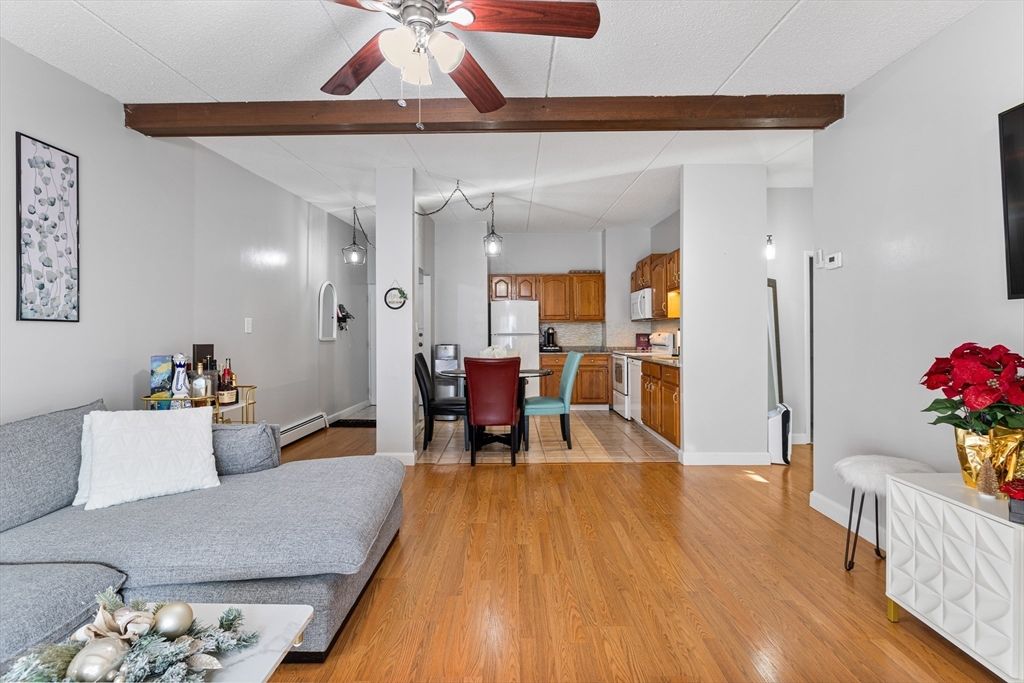 80 N Warren St 2D, Woburn, MA 01801