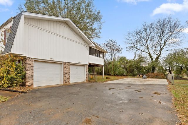 1524 Caramel Circle, Hixson, TN 37343