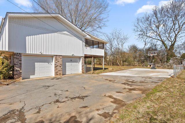 1524 Caramel Circle, Hixson, TN 37343
