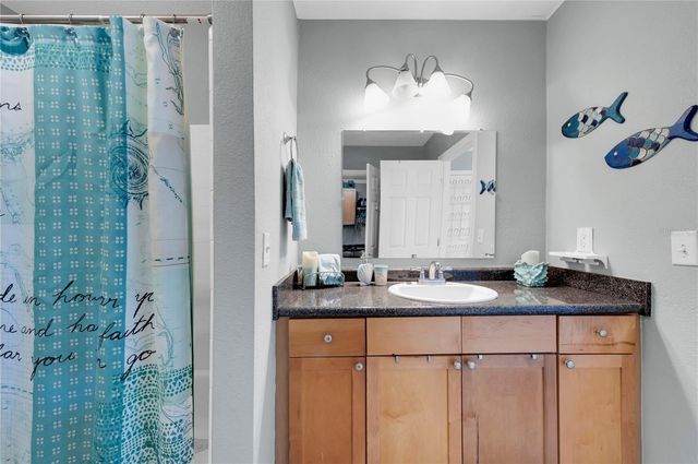 237 SEAHORSE DRIVE SE H, St Petersburg, FL 33705