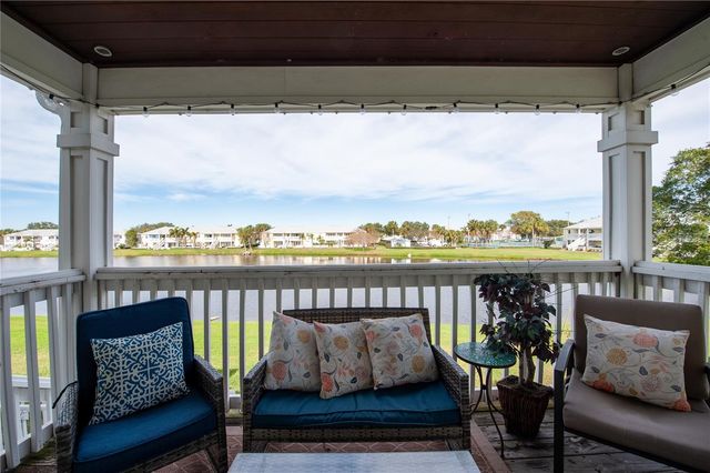 237 SEAHORSE DRIVE SE H, St Petersburg, FL 33705