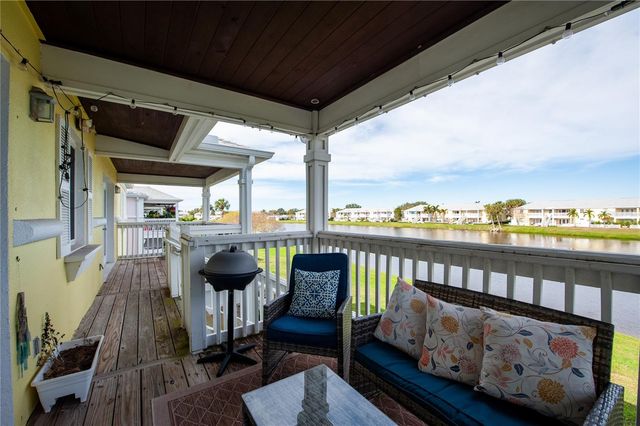 237 SEAHORSE DRIVE SE H, St Petersburg, FL 33705