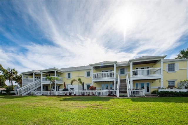 237 SEAHORSE DRIVE SE H, St Petersburg, FL 33705