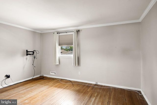 16 EDDY LN, Cherry Hill, NJ 08002