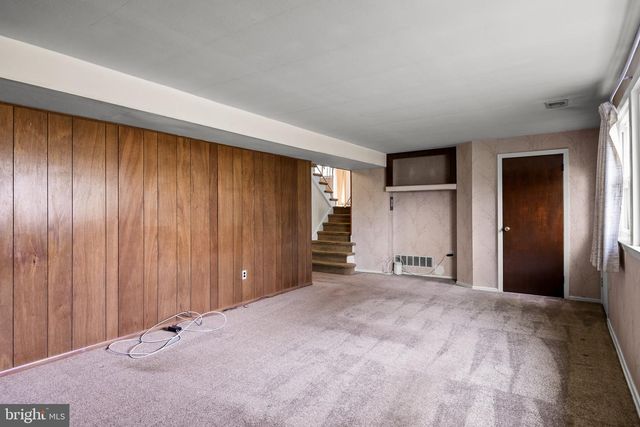16 EDDY LN, Cherry Hill, NJ 08002
