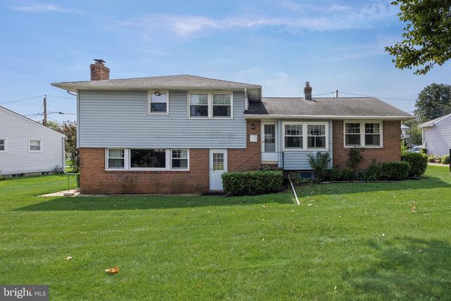 16 EDDY LN, Cherry Hill, NJ 08002