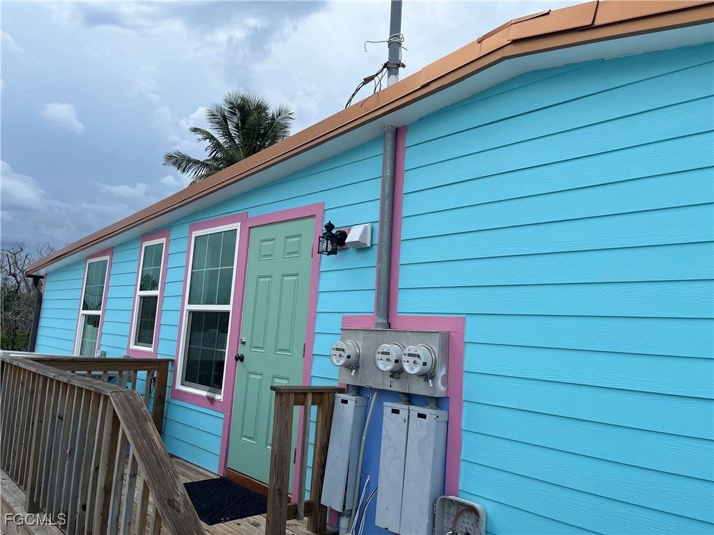 4874 Pine Island RD NW A, Matlacha, FL 33993